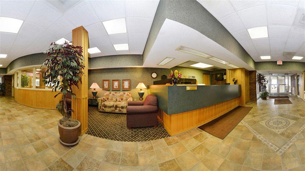 The Biltmore Hotel & Suites Main Avenue Fargo Exterior photo